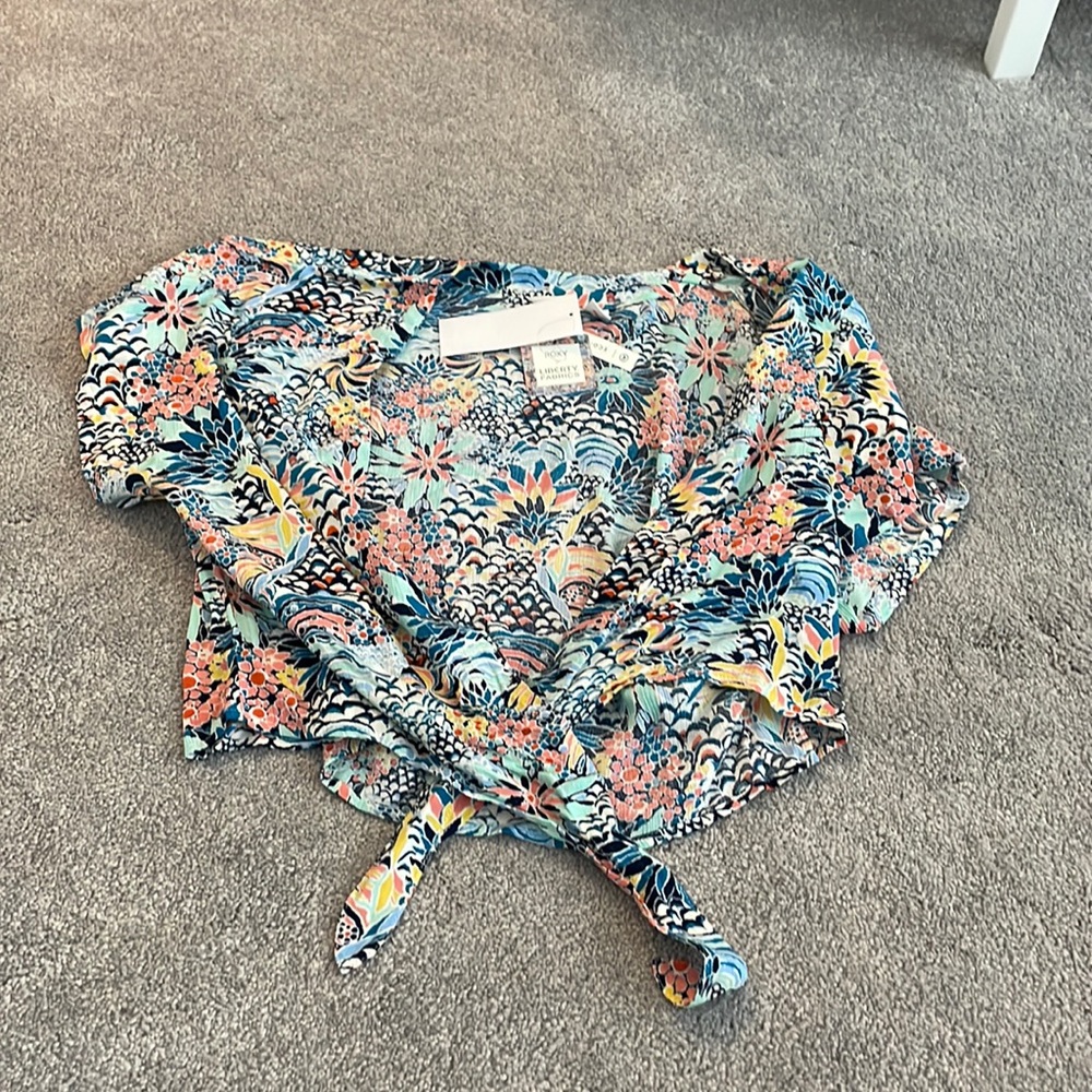 Roxy Top